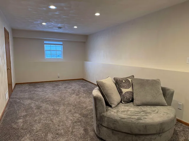 $324,900 | 2640 Shady Lane, Beloit, WI 53511