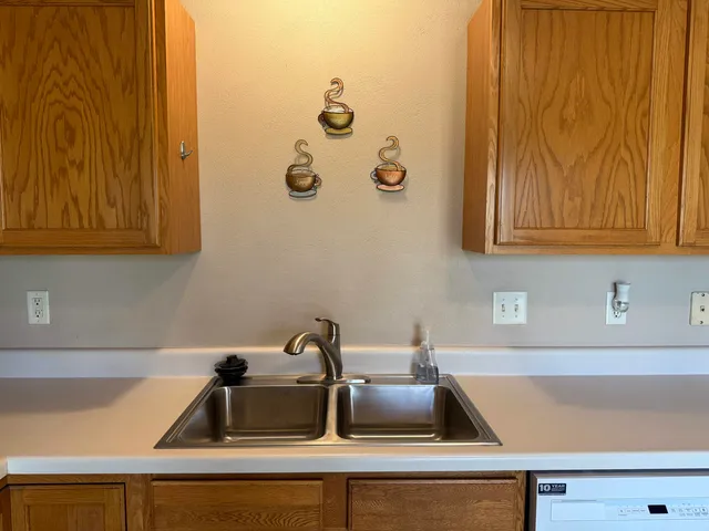 $324,900 | 2640 Shady Lane, Beloit, WI 53511