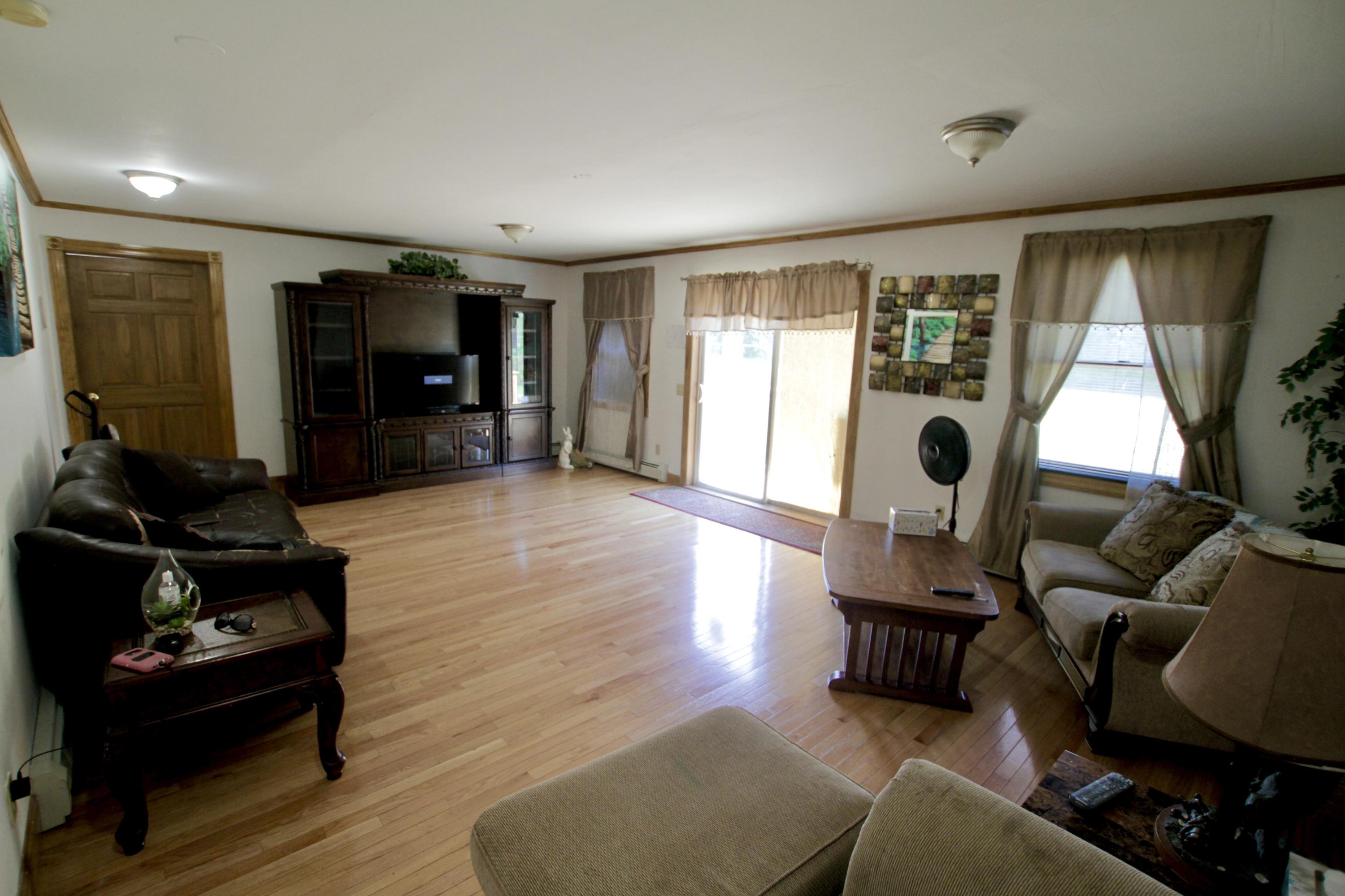 505 Davis Road Bangor, ME 04401 - Photo 12 of 24 IMG_2420