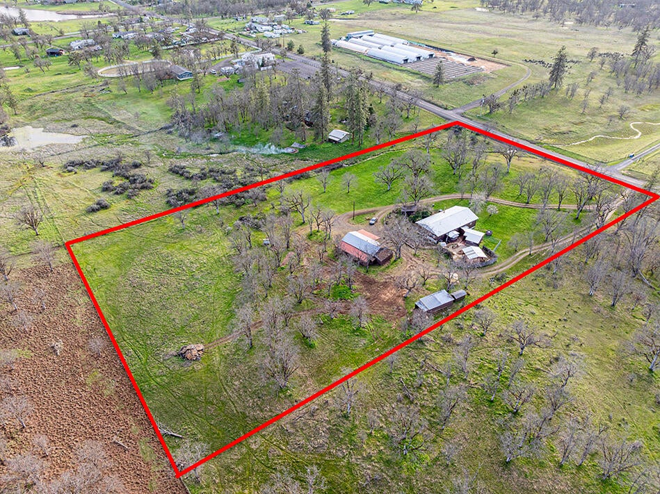 12322 Duggan Road White City, OR 97503 - Photo 17 of 20 For reference only