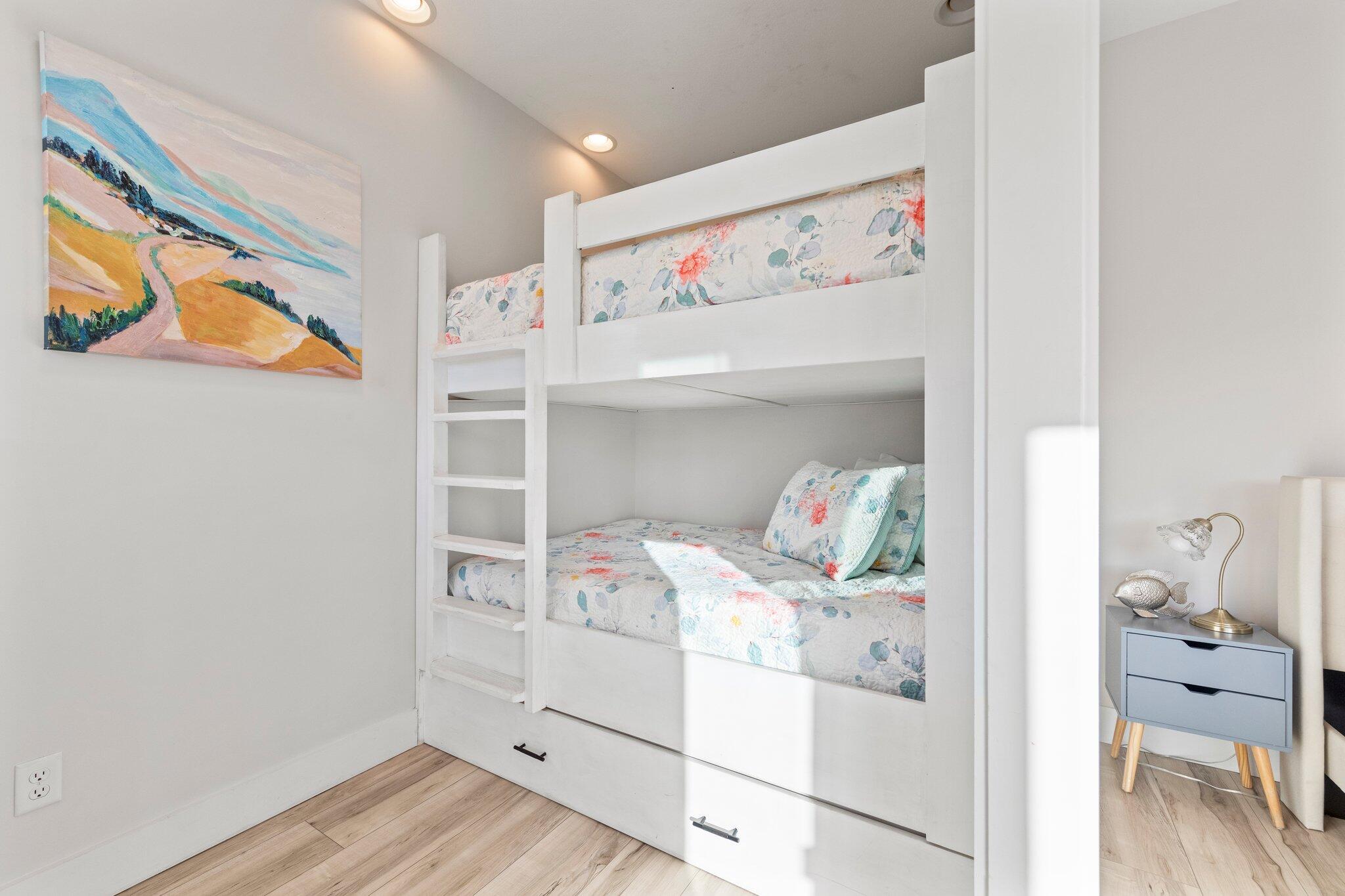 29 Seaview Dr Inlet Beach Inlet Beach, FL 32461 - Photo 15 of 52 a view of a bedroom with baby bed and workspace