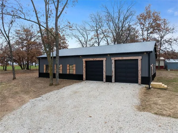 $1,275,000 | 650 Highway 13, Warrensburg, MO 64093