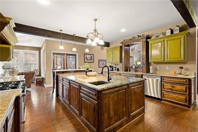 $1,275,000 | 650 Highway 13, Warrensburg, MO 64093