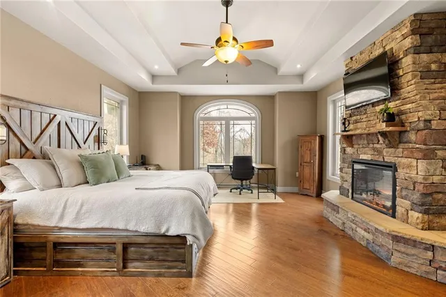 $1,275,000 | 650 Highway 13, Warrensburg, MO 64093