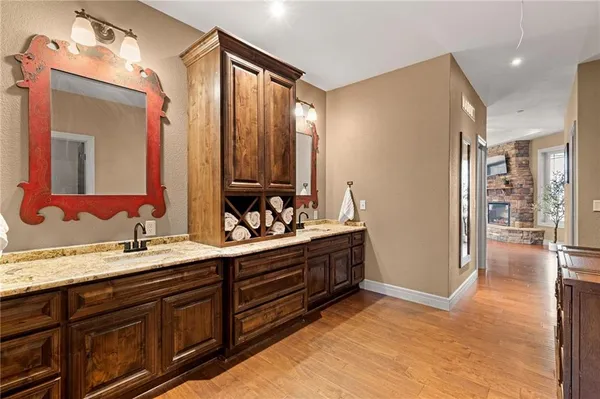 $1,275,000 | 650 Highway 13, Warrensburg, MO 64093