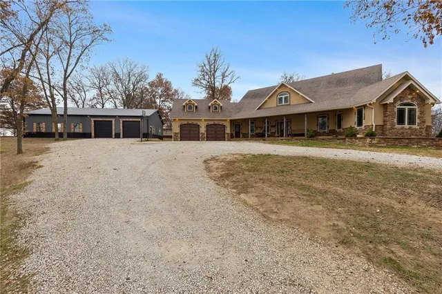 $1,275,000 | 650 Highway 13, Warrensburg, MO 64093