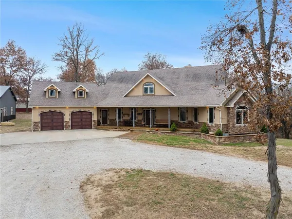 $1,275,000 | 650 Highway 13, Warrensburg, MO 64093