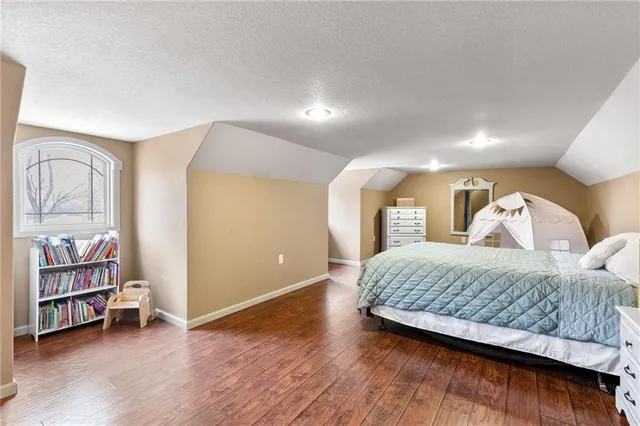 $1,275,000 | 650 Highway 13, Warrensburg, MO 64093