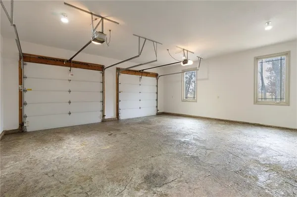 $1,275,000 | 650 Highway 13, Warrensburg, MO 64093