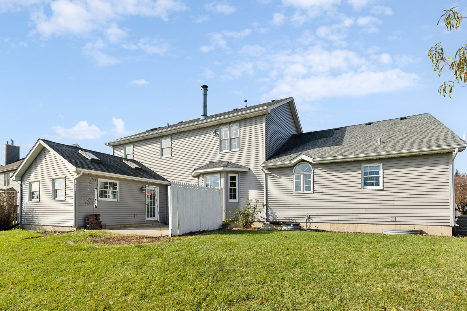 620 Rees Street Hinckley, IL 60520 - Photo 2 of 29 Gallery Image 2