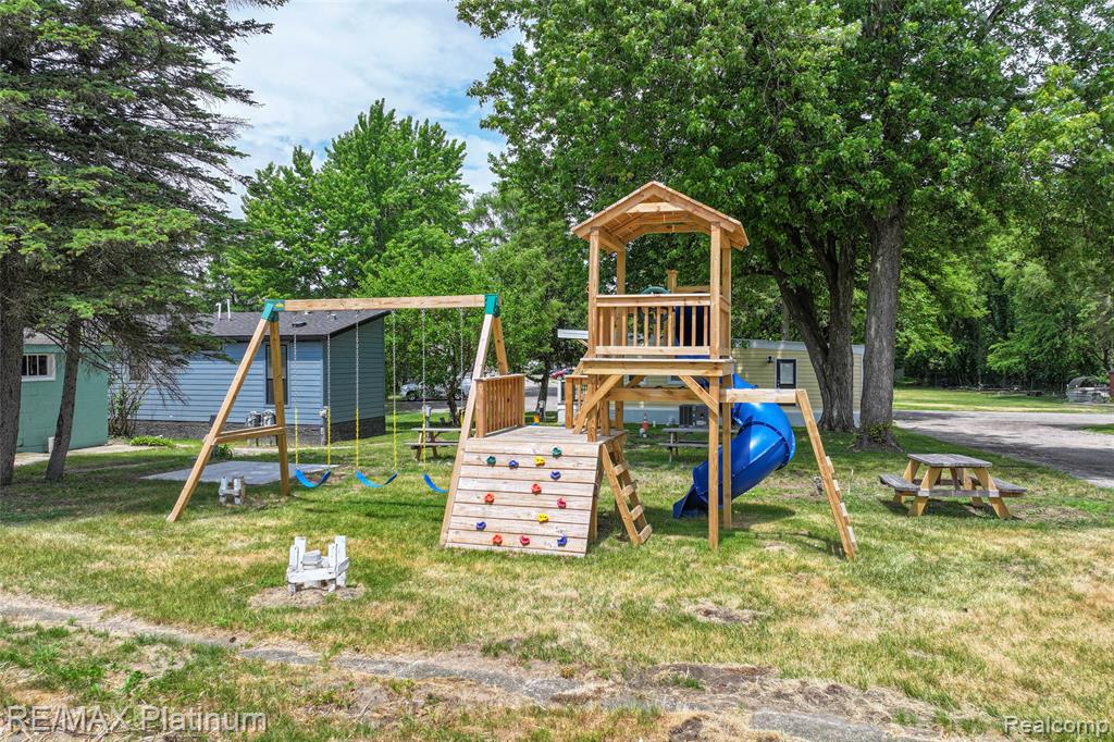 2 Serenity Shore Fenton, MI 48430 - Photo 22 of 22
