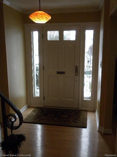668 Half Moon Road Bloomfield Hills, MI 48301 - Photo 3 of 21 FOYER