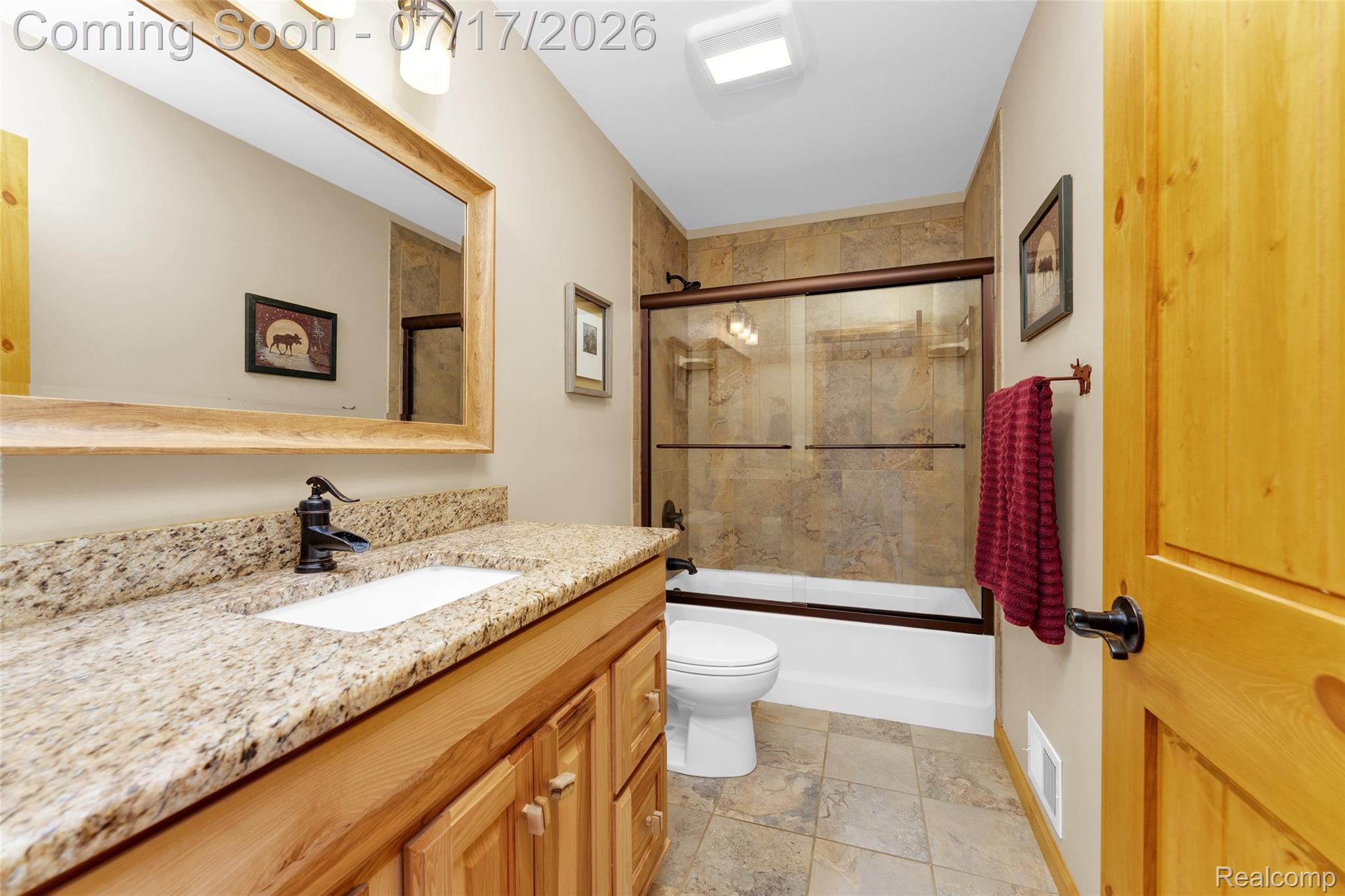7200 Wiggins Road Howell, MI 48855 - Photo 24 of 35 DSC09696.jpg