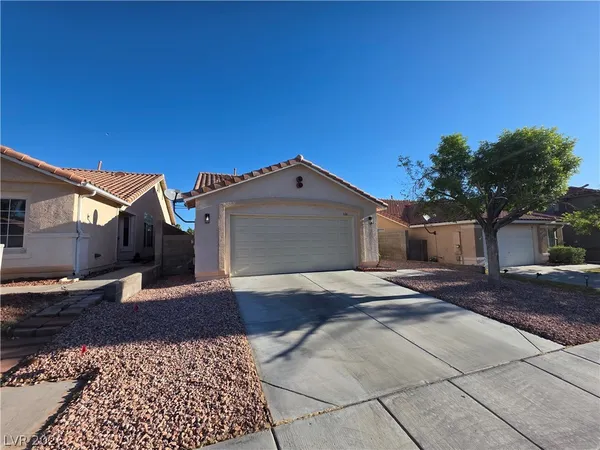 $1,900 | 626 Palmwood Lane, Las Vegas, NV 89123