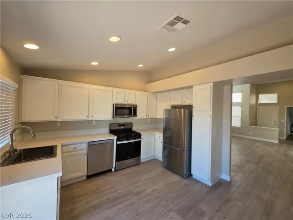 $1,900 | 626 Palmwood Lane, Las Vegas, NV 89123