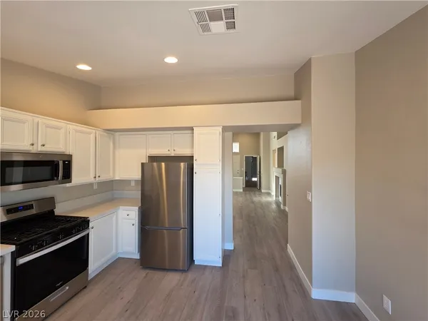 $1,900 | 626 Palmwood Lane, Las Vegas, NV 89123