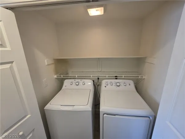 $1,900 | 626 Palmwood Lane, Las Vegas, NV 89123