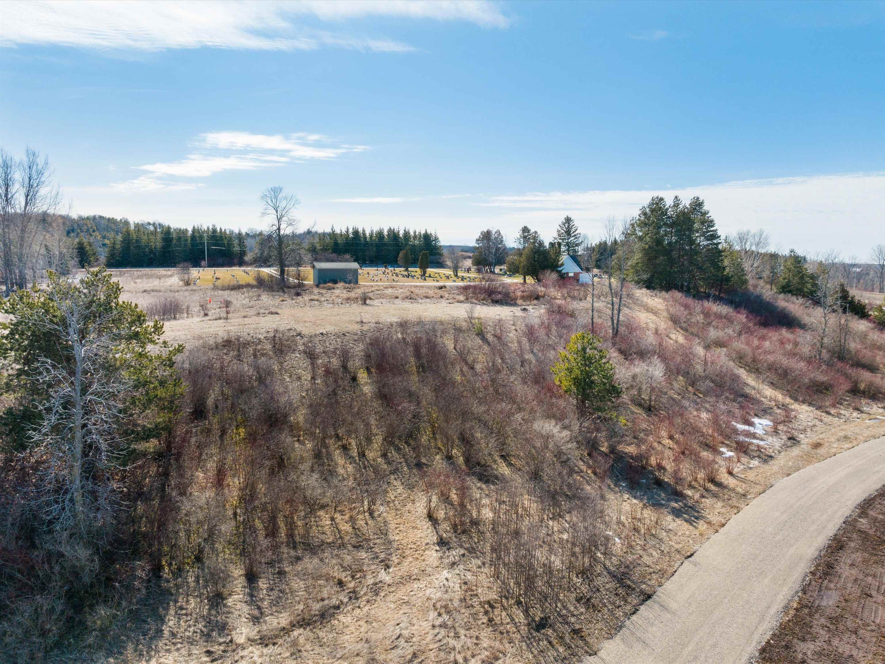 Jacobs Court, Unit 2 Sturgeon Bay, WI 54235 - Photo 2 of 5