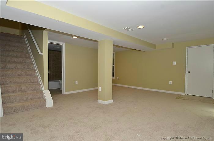 10302 Ridgemoor Drive Silver Spring, MD 20901 - Photo 14 of 16 a view of an empty room