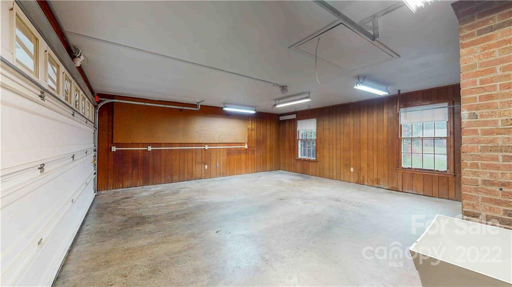 6620 Fairlawn Road Charlotte, NC 28215 - Photo 43 of 43 a view of an empty room with a window