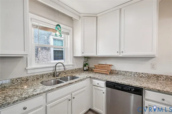 $2,500 | 4802 Patterson Avenue, Richmond, VA 23226