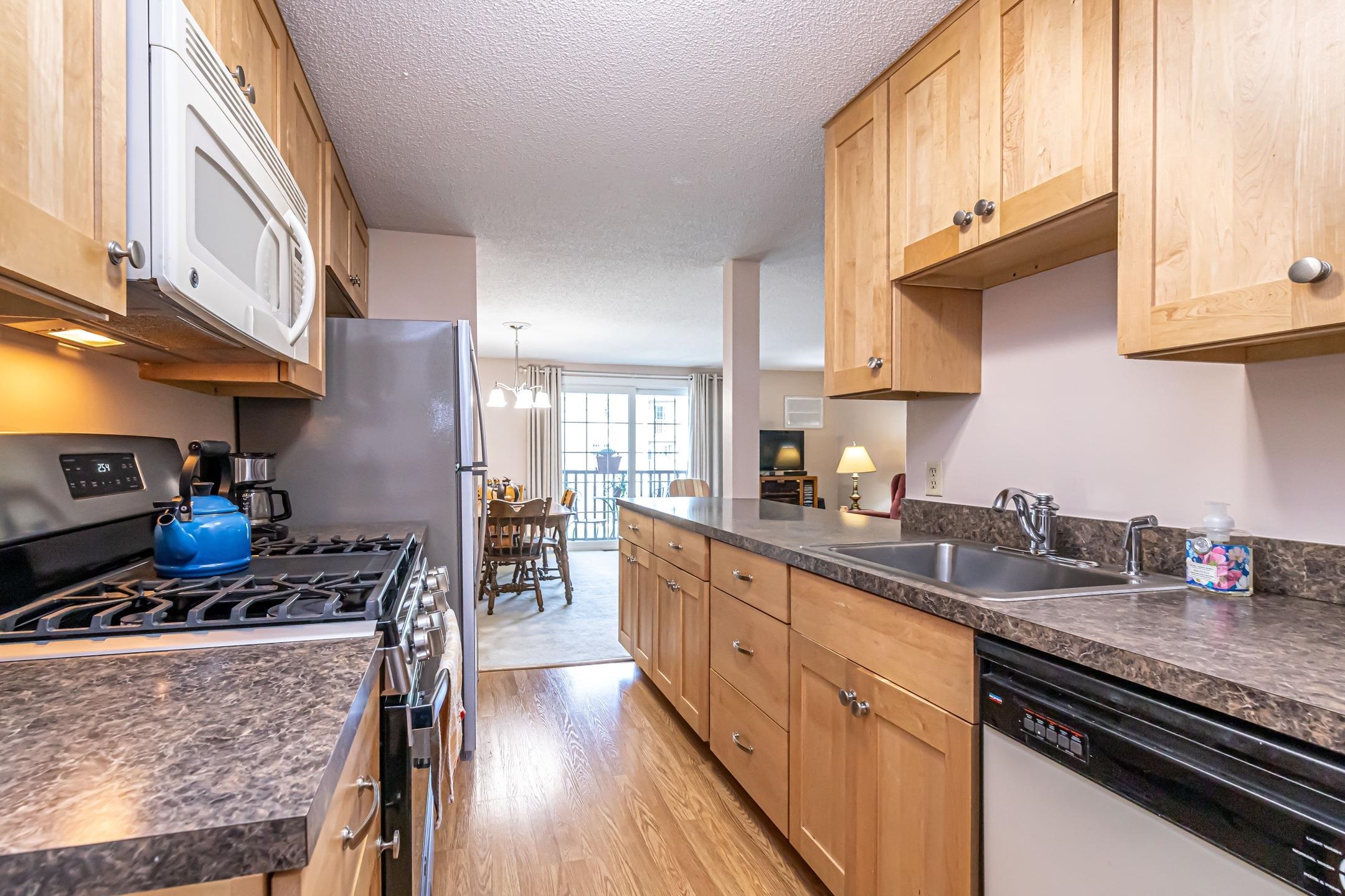 185 Cannongate III Road, Unit 3 Nashua, NH 03063 - Photo 13 of 33 Gallery Image 13