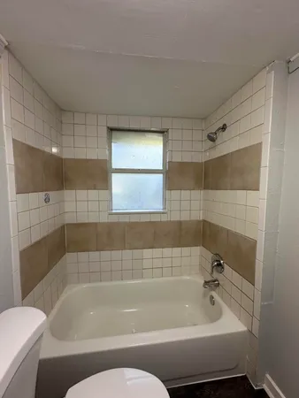 $1,000 | 321 North 11th Street, Unit D, Fort Pierce, FL 34950