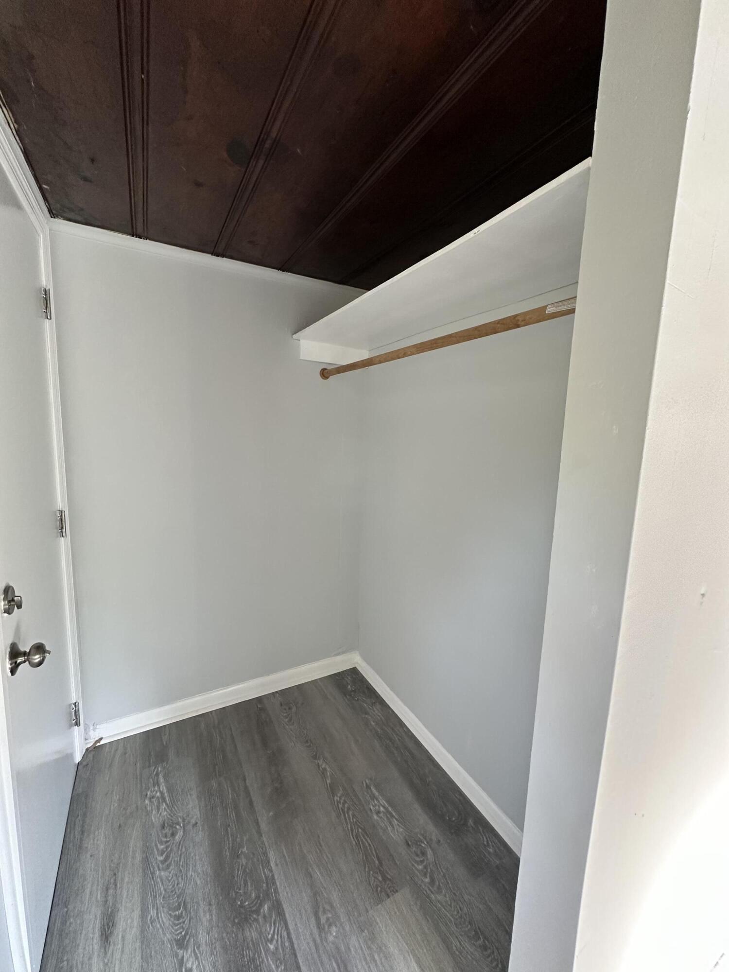 321 North 11th Street, Unit D Fort Pierce, FL 34950 - Photo 9 of 19 Photo May 17 2025, 5 00 47 PM