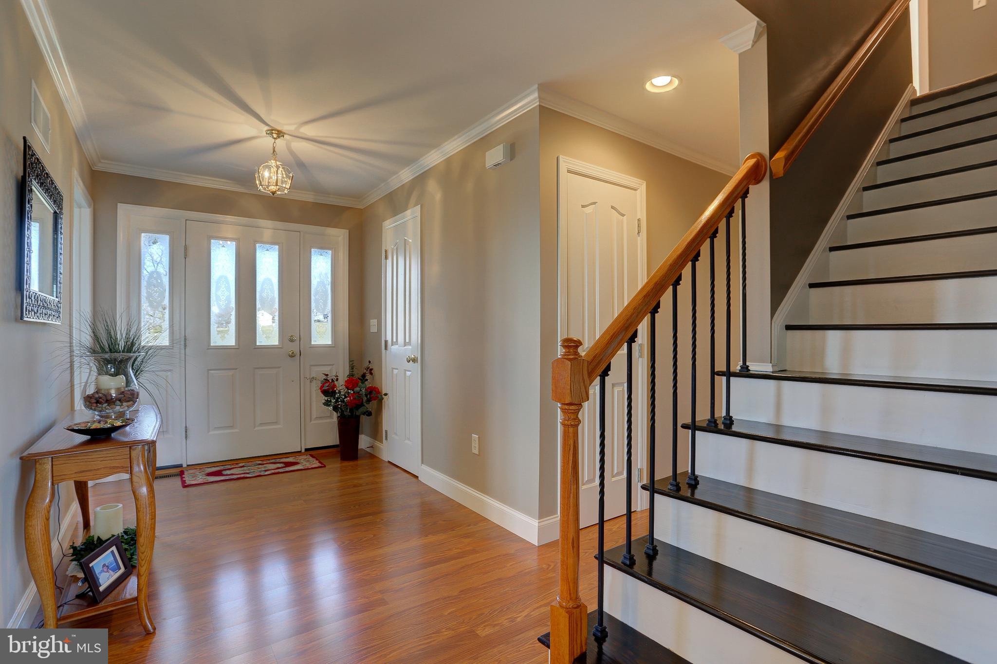406 West Lexington Road Lititz, PA 17543 - Photo 11 of 46 Foyer