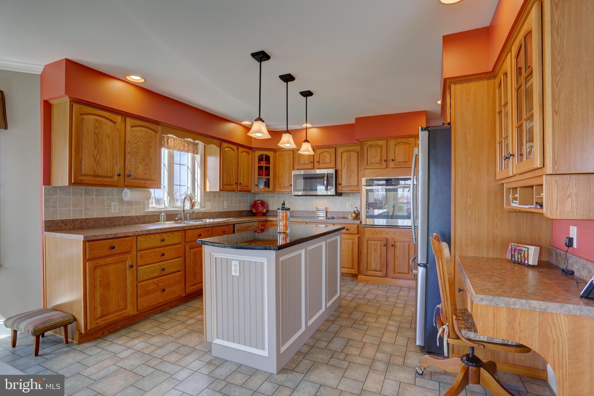 406 West Lexington Road Lititz, PA 17543 - Photo 18 of 46 Kitchen