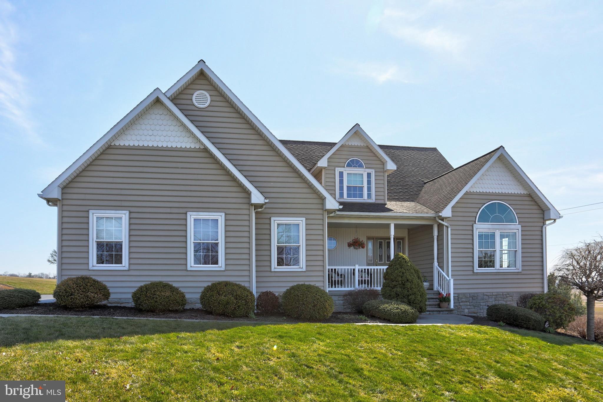 406 West Lexington Road Lititz, PA 17543 - Photo 4 of 46 Front View