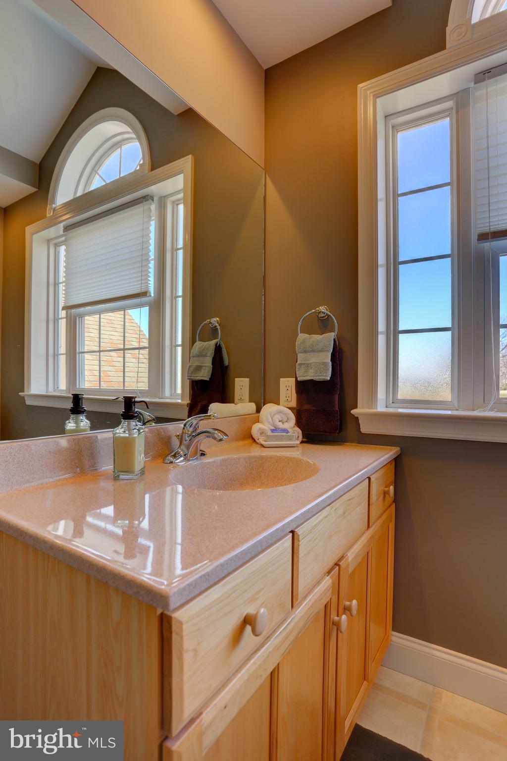 406 West Lexington Road Lititz, PA 17543 - Photo 37 of 46 2nd Floor Bath
