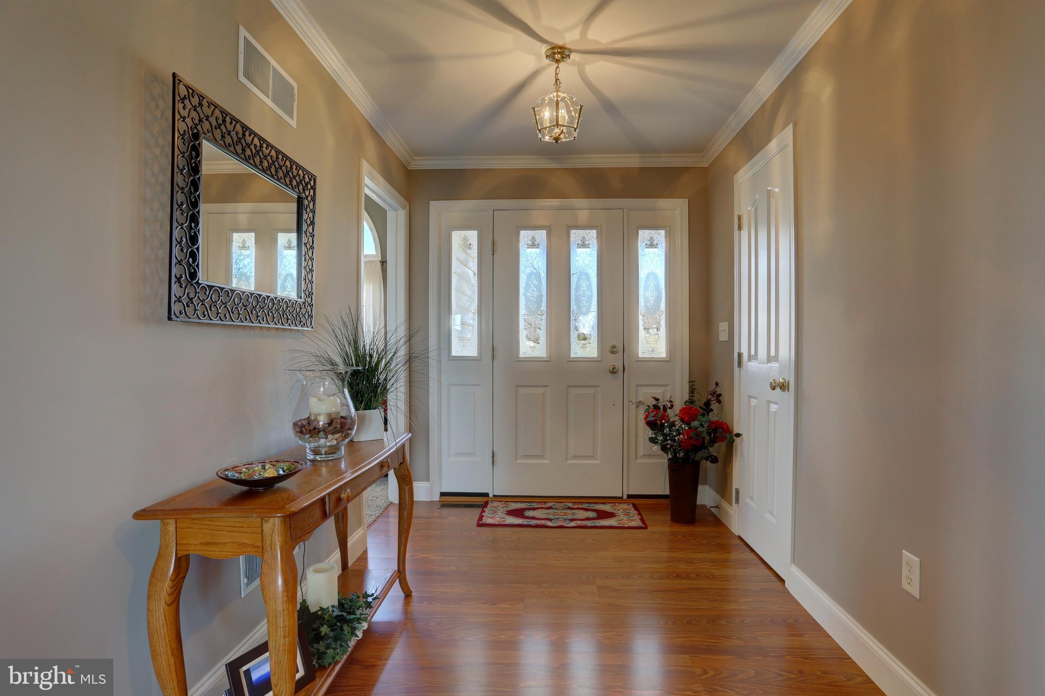 406 West Lexington Road Lititz, PA 17543 - Photo 10 of 46 Foyer