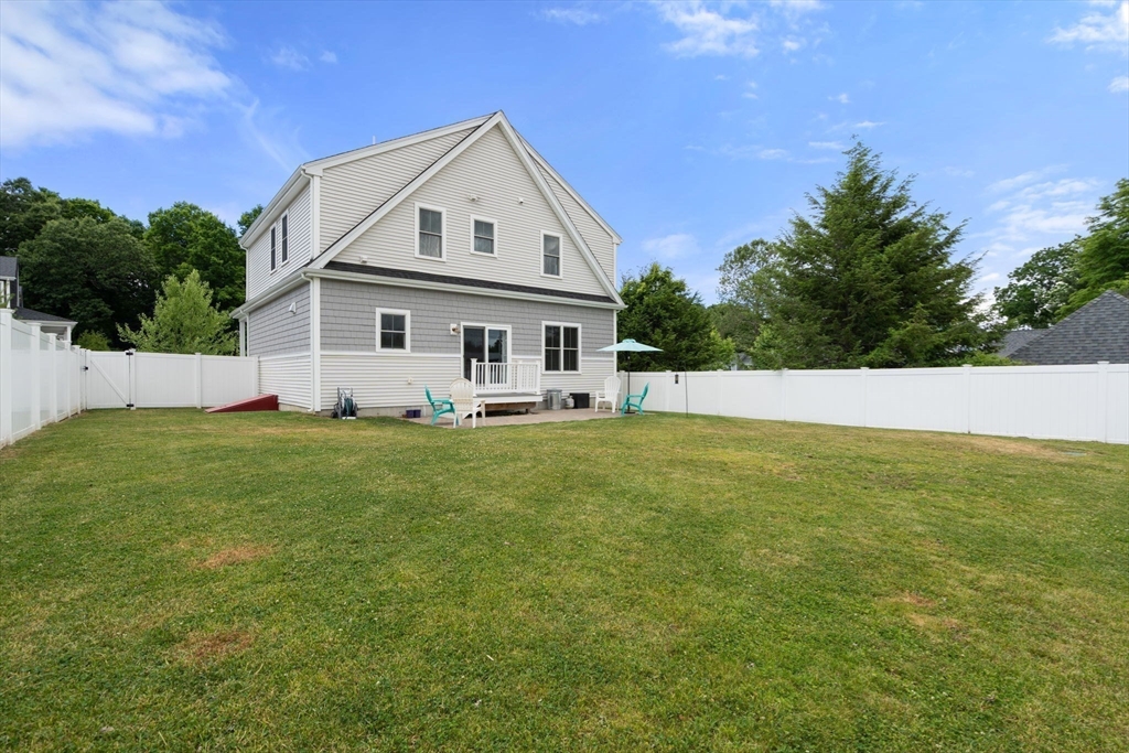 1 Sumner Street Norfolk, MA 02056 - Photo 3 of 35