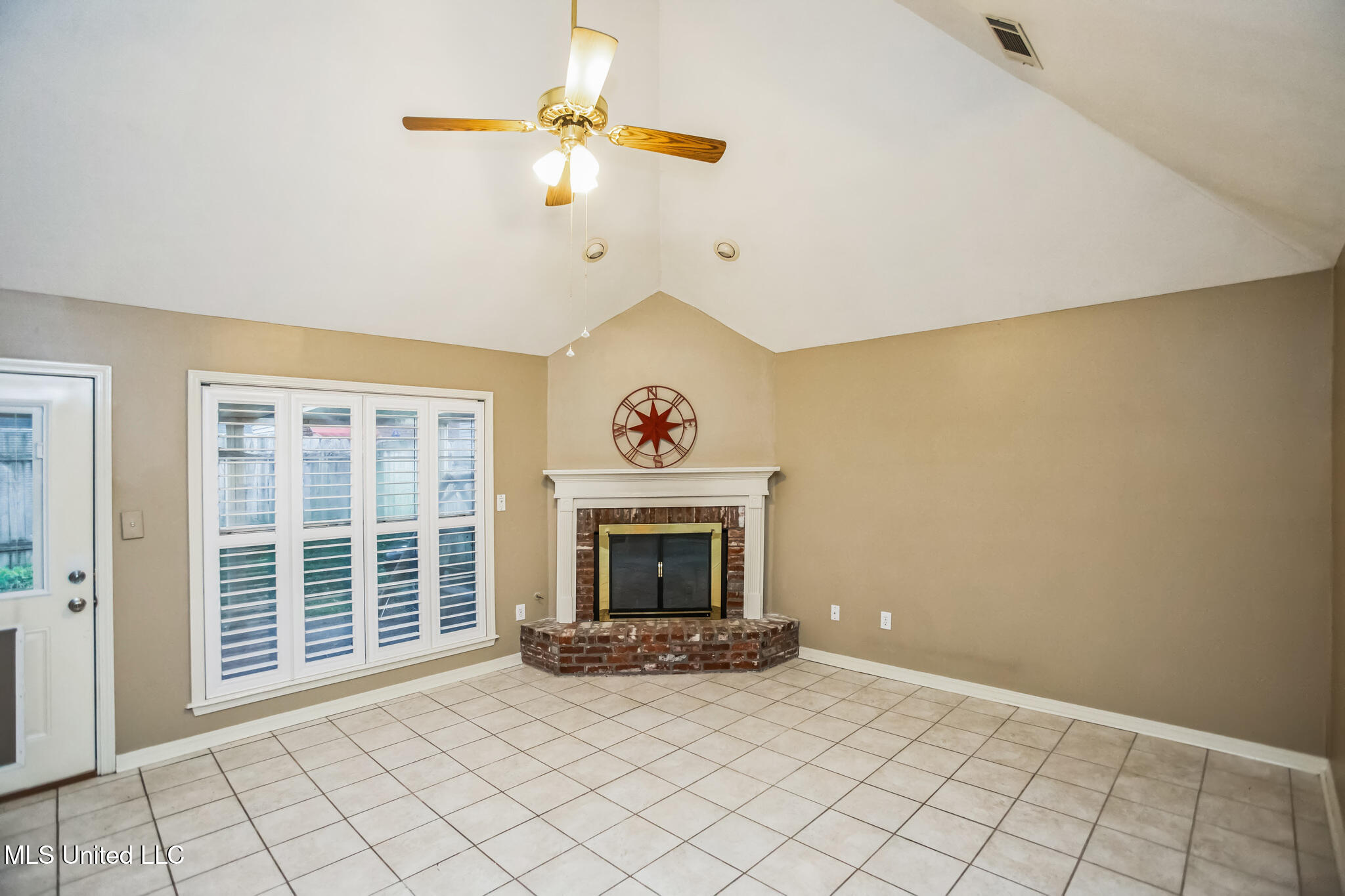 417 Friday Harbour Ridgeland, MS 39157 - Photo 3 of 17 417_Friday_Harbour_Ridgeland_MS_39157_US