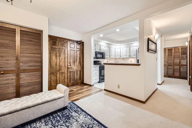 $149,900 | 6710 Vernon Avenue South, Unit 307, Edina, MN 55436