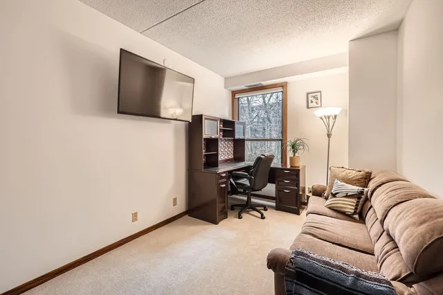 $149,900 | 6710 Vernon Avenue South, Unit 307, Edina, MN 55436