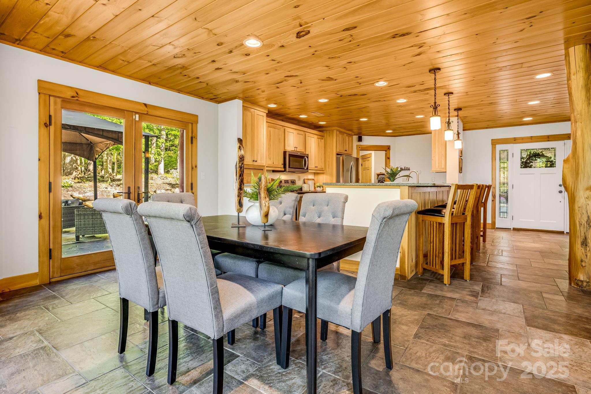 214 Log Gap Road Fairview, NC 28730 - Photo 11 of 46 Gallery Image 11