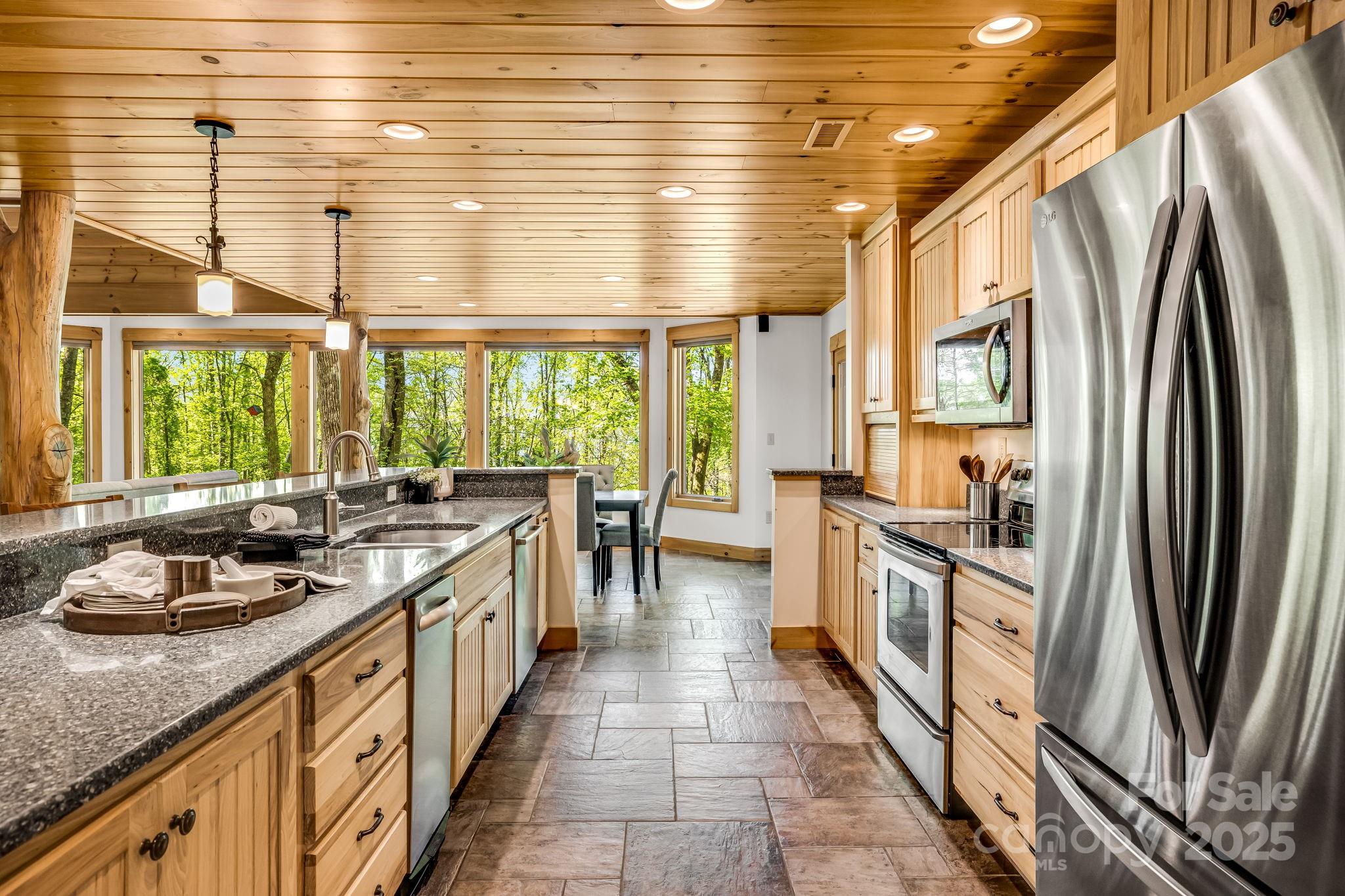 214 Log Gap Road Fairview, NC 28730 - Photo 12 of 46 Gallery Image 12