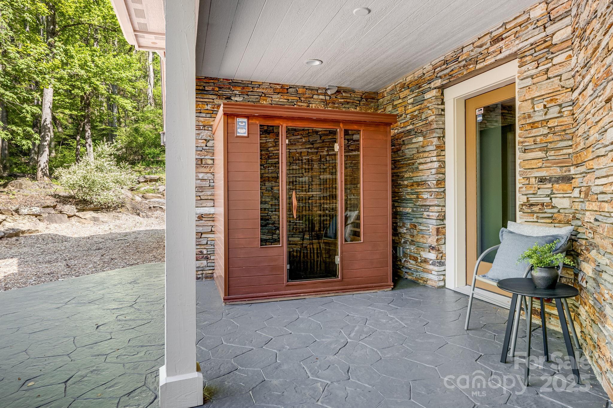 214 Log Gap Road Fairview, NC 28730 - Photo 32 of 46 Gallery Image 32