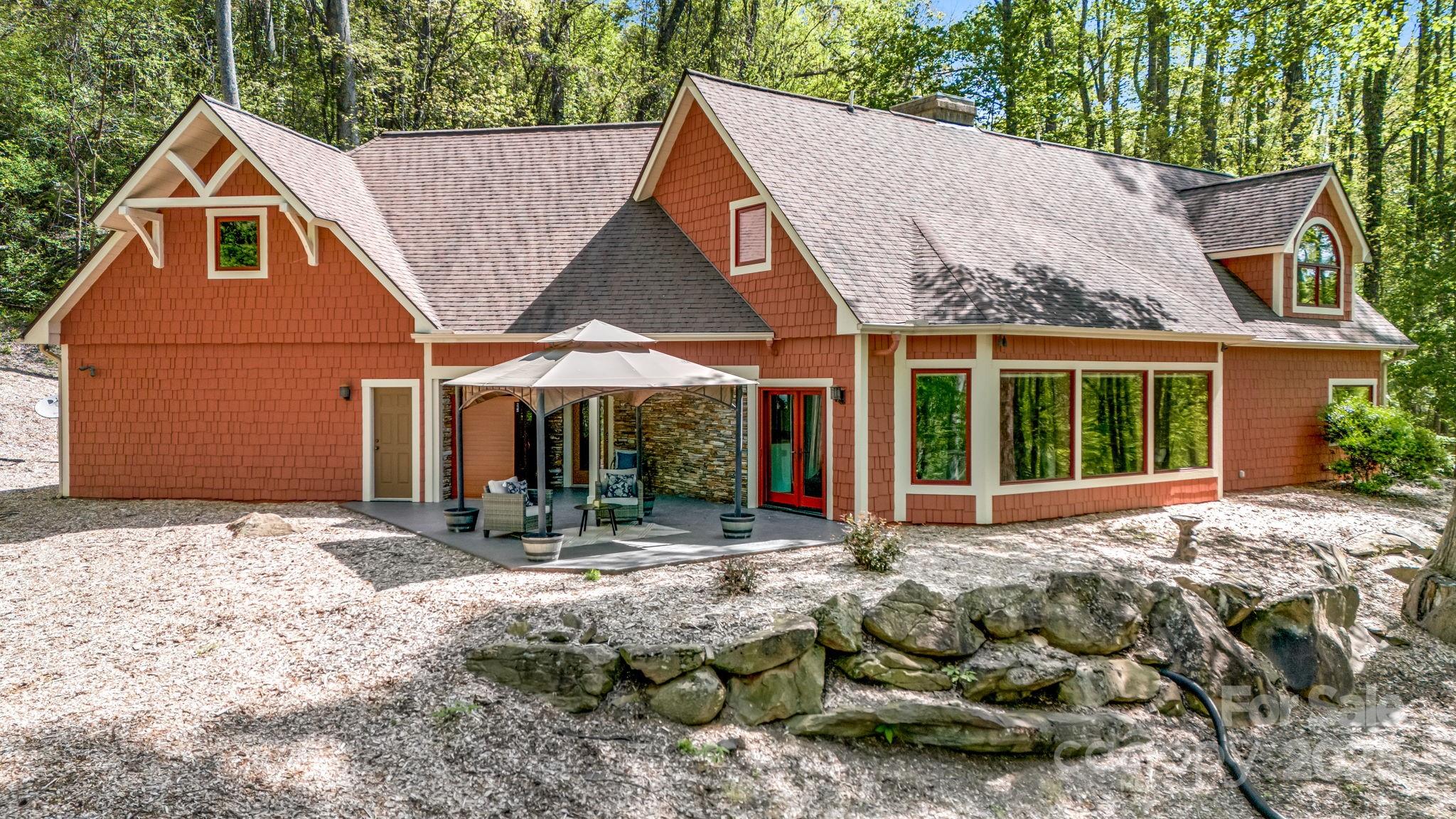 214 Log Gap Road Fairview, NC 28730 - Photo 33 of 46 Gallery Image 33