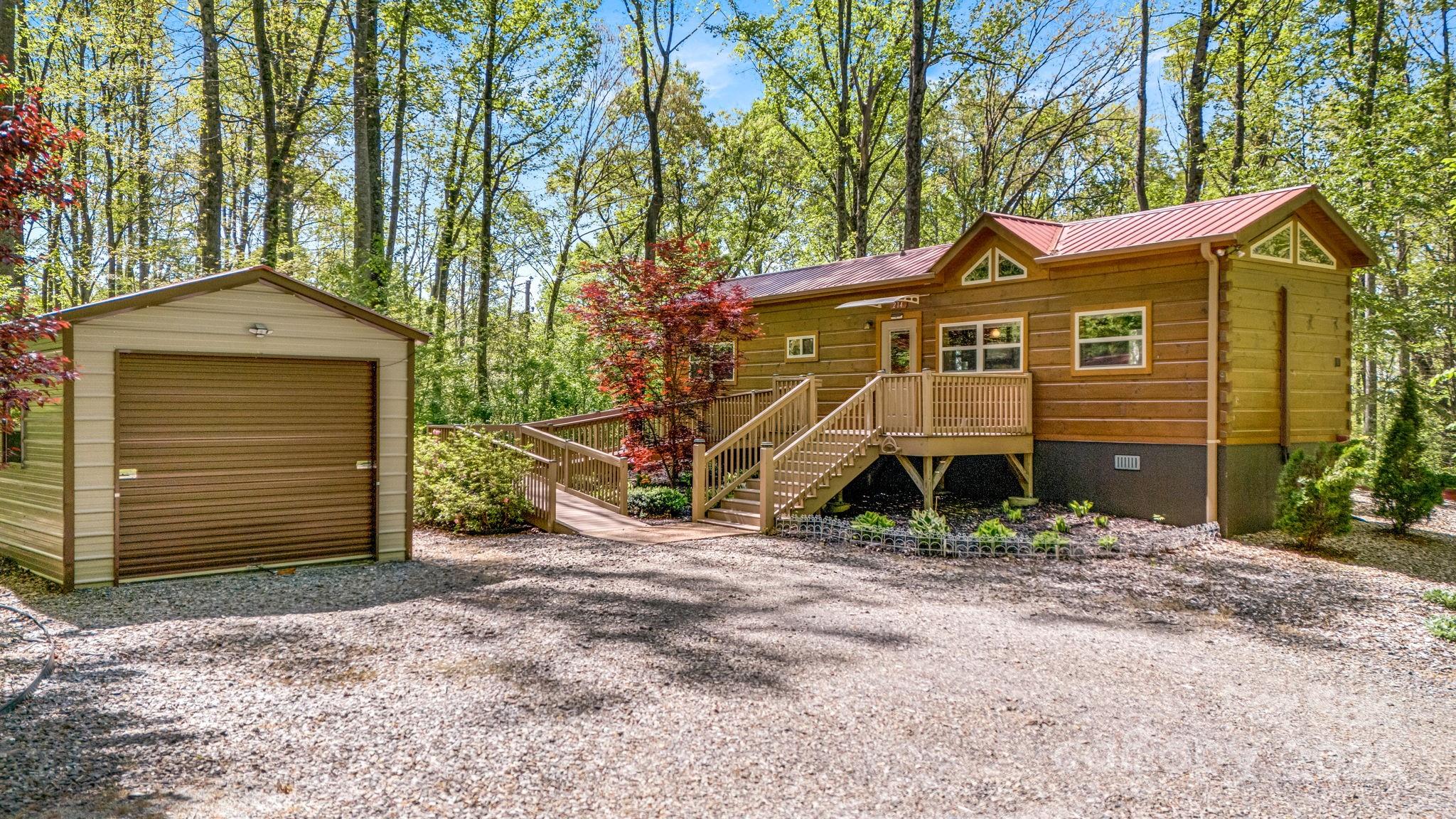 214 Log Gap Road Fairview, NC 28730 - Photo 35 of 46 Gallery Image 35