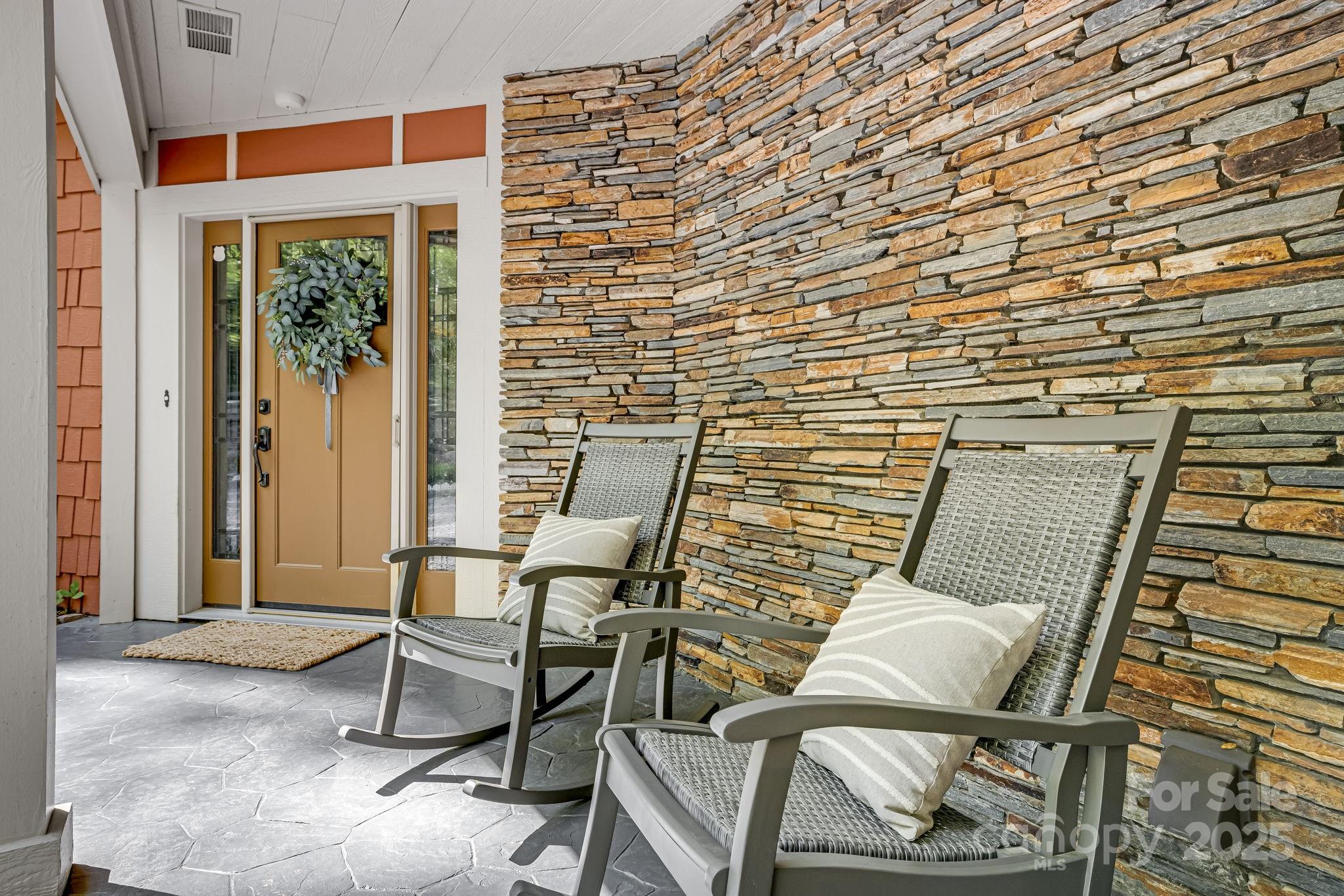 214 Log Gap Road Fairview, NC 28730 - Photo 4 of 46 Gallery Image 4