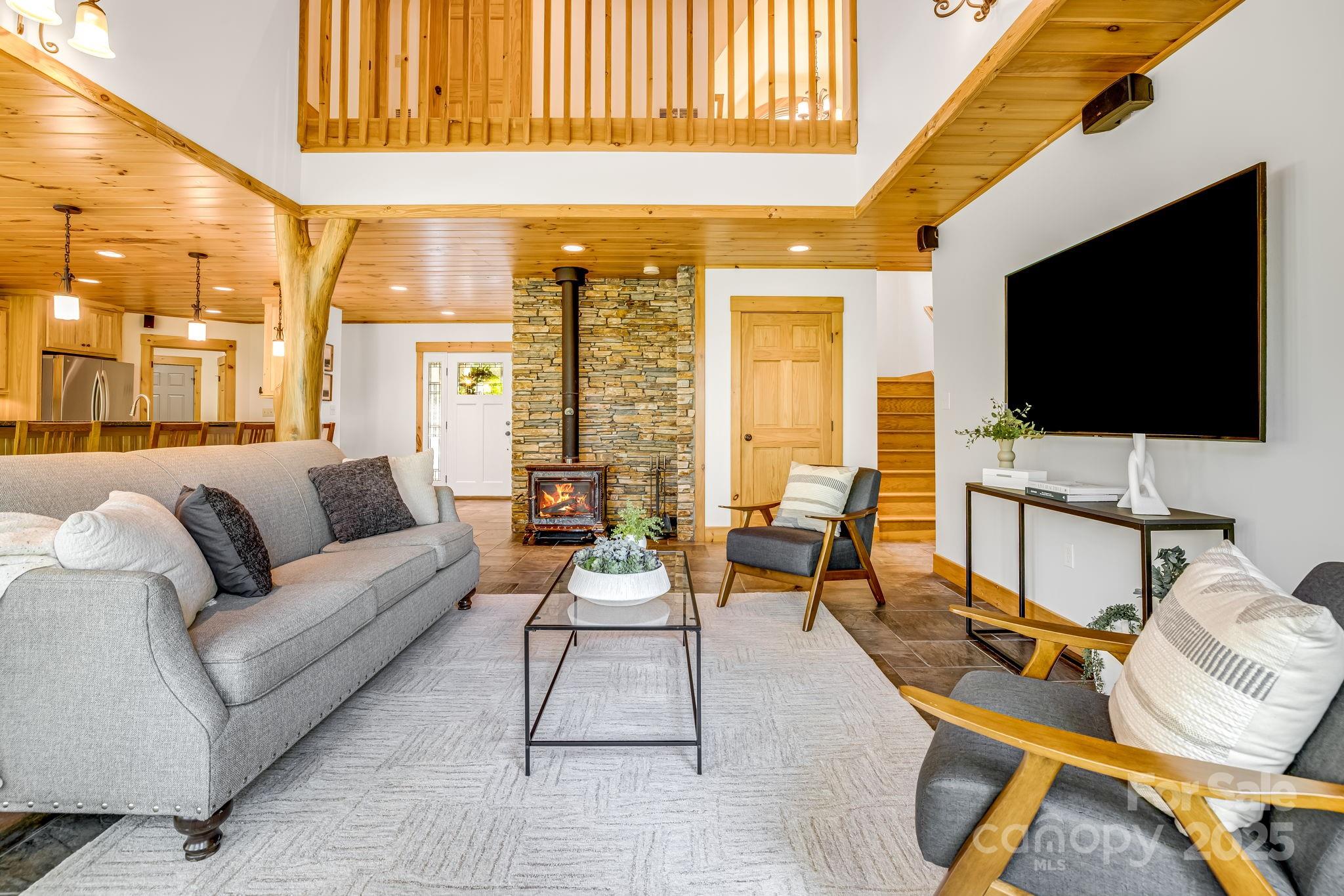 214 Log Gap Road Fairview, NC 28730 - Photo 6 of 46 Gallery Image 6