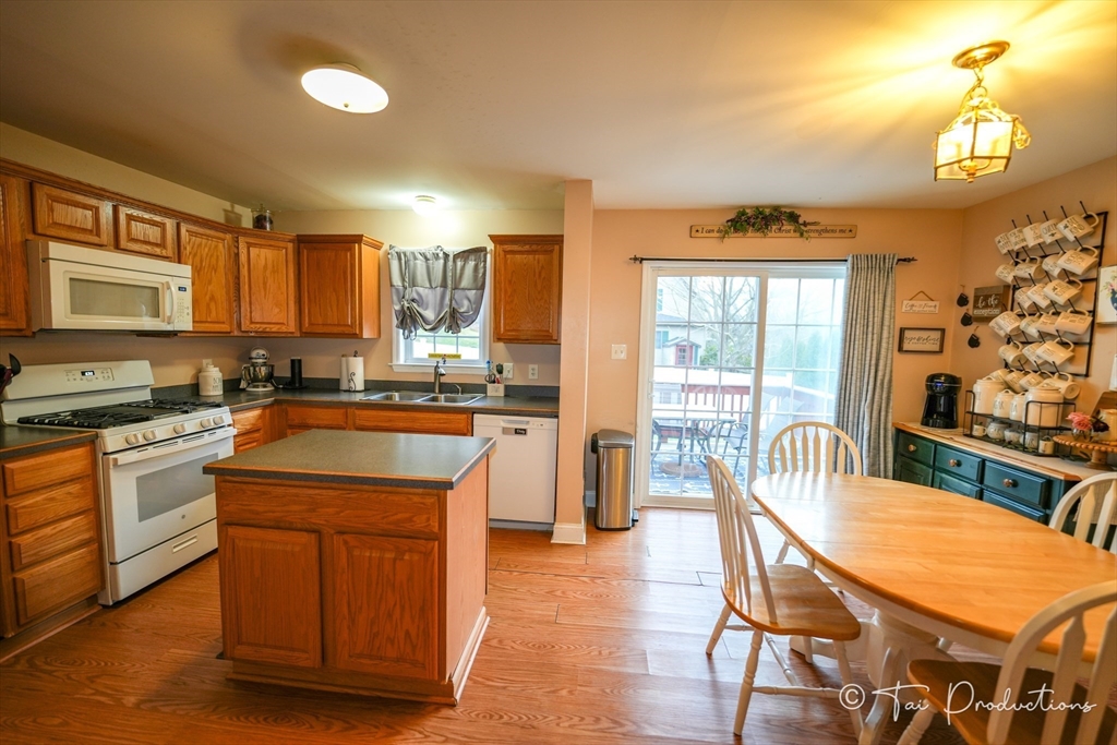 115 Arnold Street Fall River, MA 02724 - Photo 15 of 34