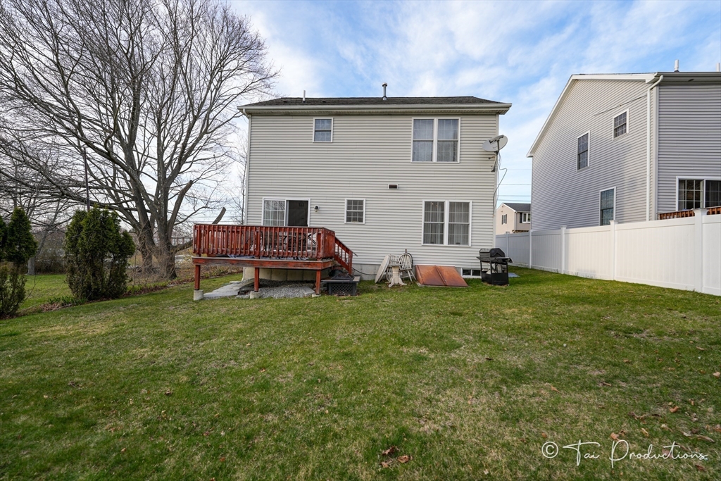 115 Arnold Street Fall River, MA 02724 - Photo 4 of 34