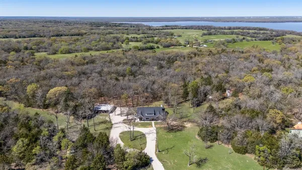 $1,200,000 | 19001 County Road 334, Quinlan, TX 75474