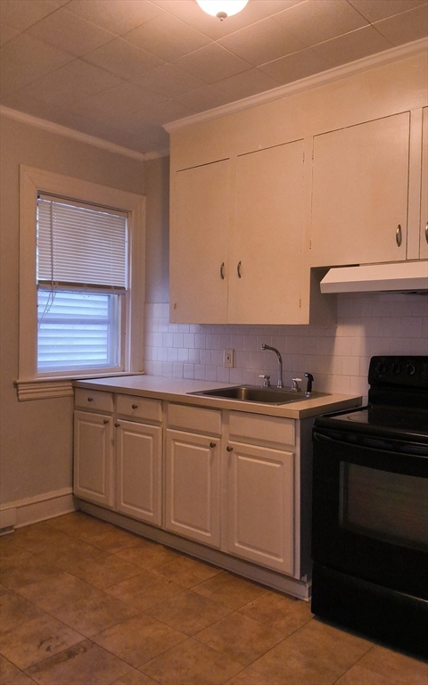 519 Second Street, Unit 1F Fall River, MA 02721 - Photo 3 of 6