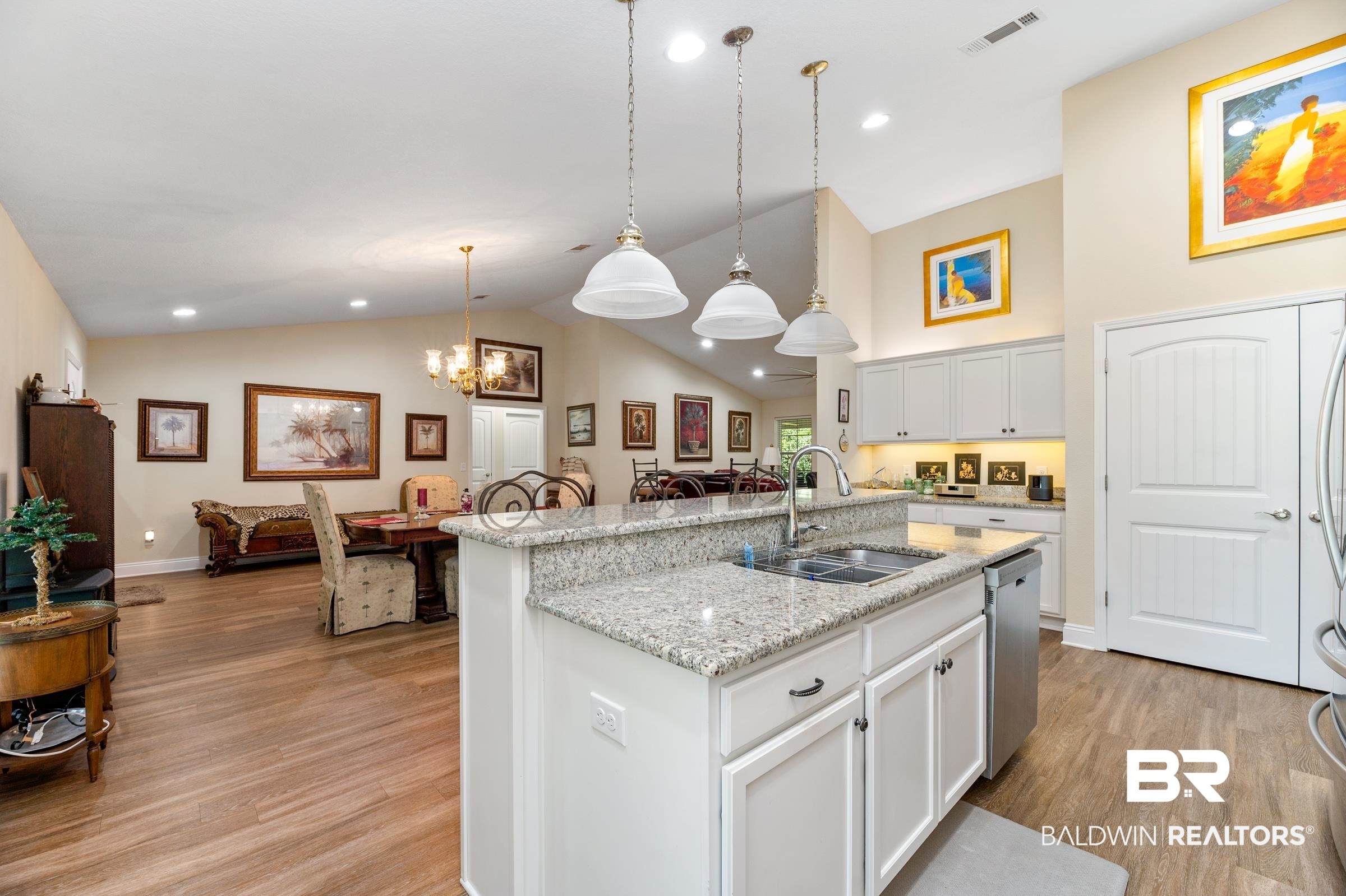 12292 Bayside Oaks Street Lillian, AL 36549 - Photo 6 of 30 Kitchen
