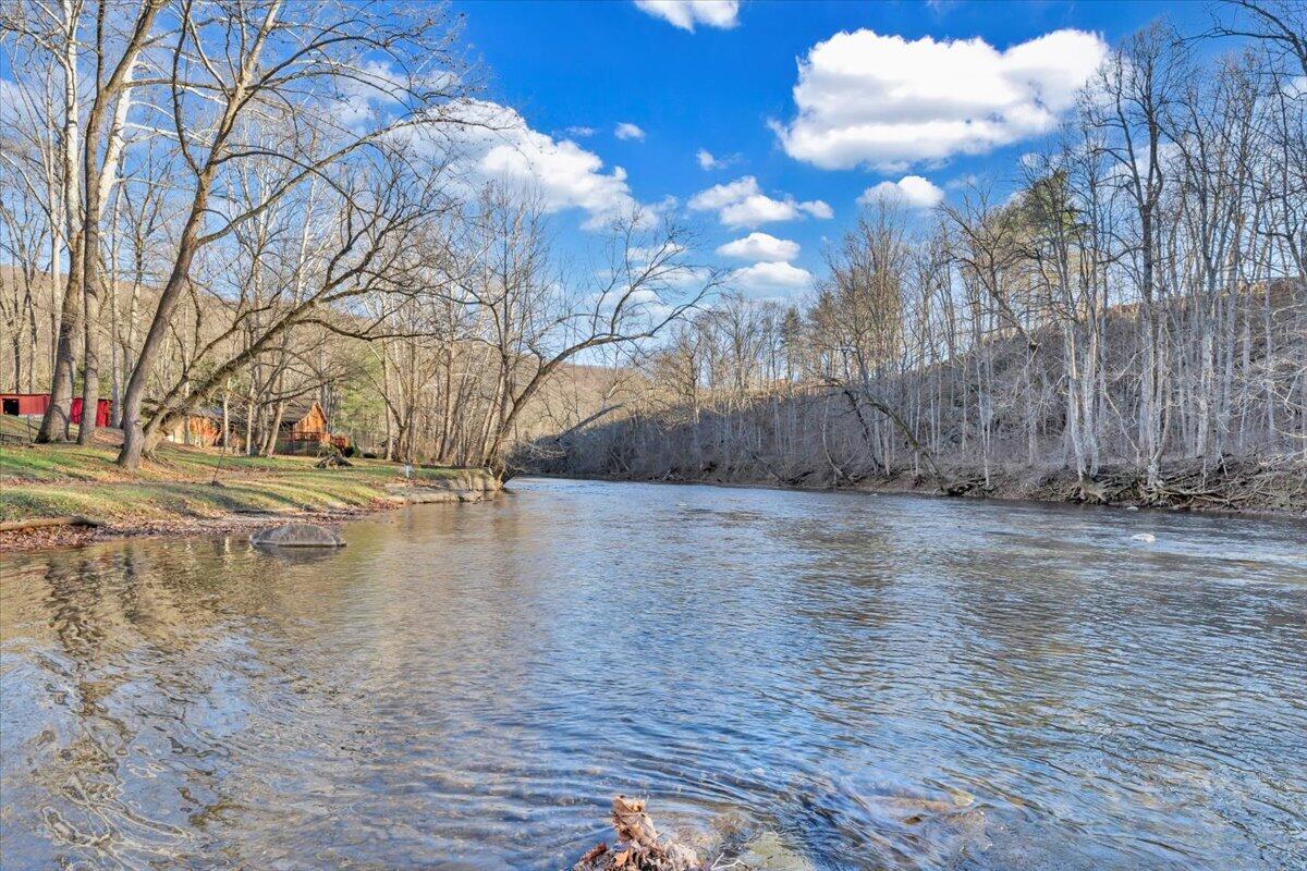 254 River Road South Covington, VA 24426 - Photo 3 of 9 53-MIB00319